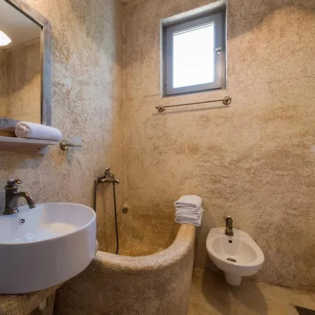 Luxury Oasis Brac With Heated Pool Bol