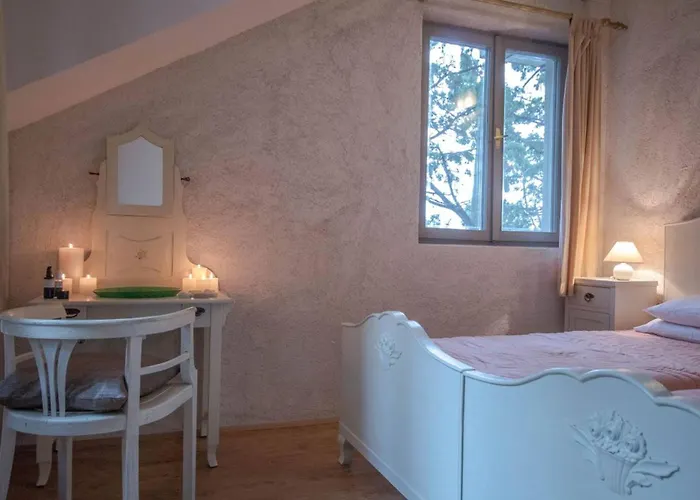 Luxury Oasis Brac With Heated Pool Bol