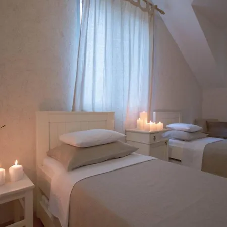 Luxury Oasis Brac With Heated Pool Вілла Бол
