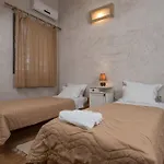 Luxury Oasis Brac With Heated Pool *