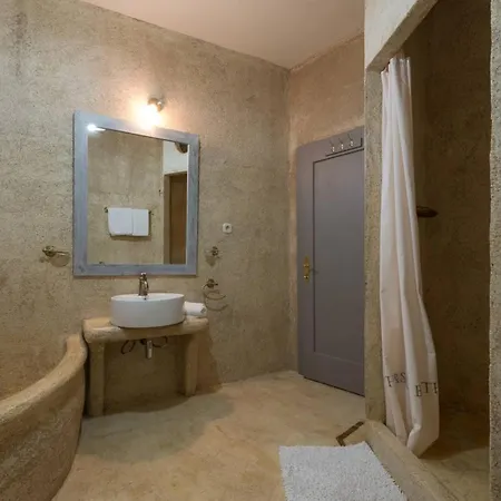 Luxury Oasis Brac With Heated Pool *